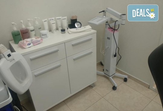 Хубава жена! Мануално почистване на лице с медицинската козметика Academie в Студио BEAUTY STAR до Mall of Sofia - Снимка 7