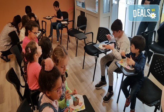 Парти Направи си сам! Над 2 часа детски рожден ден за 15 деца: включена зала, украса, напитки и възможност за лично планиране на партито в Детски център Щастливи деца! - Снимка 21