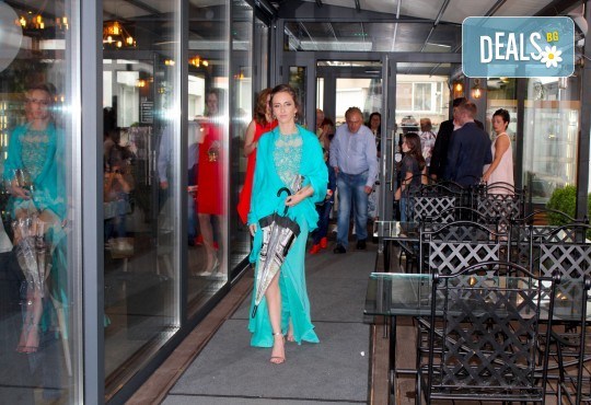 За вас, абитуриенти! Цялостно фото и видео заснемане с неограничен брой кадри, АРТ фотосесия, Full HD видео, GoPro, фото книга и ПОДАРЪЦИ! - Снимка 14