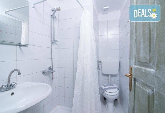 Специални цени за почивка на о. Тасос за юни или период по избор с ТА Солвекс! 7 нощувки със закуски и вечери в Christos Studios 2*, Лименария, транспорт - Снимка 6