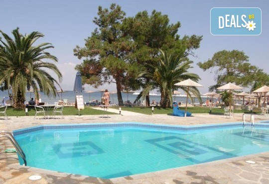 Ранни записвания за почивка на о. Тасос в период по избор с ТА Солвекс! 7 нощувки със закуски и вечери в Rachoni Bay Resort 3* в Скала Рахони, транспорт - Снимка 9