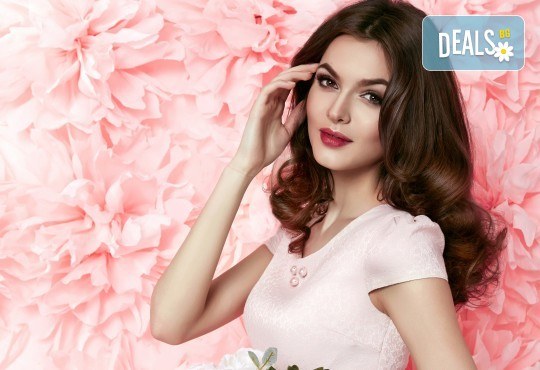 Масажно измиване, подстригване и оформяне на прическа със сешоар в салон за красота Слънчев ден! - Снимка 3