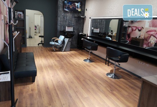 Новият Омбре стил! Боядисване, подстригване, терапия с маска и прическа със сешоар в Студио за красота BEAUTY STAR до Mall of Sofia! - Снимка 7