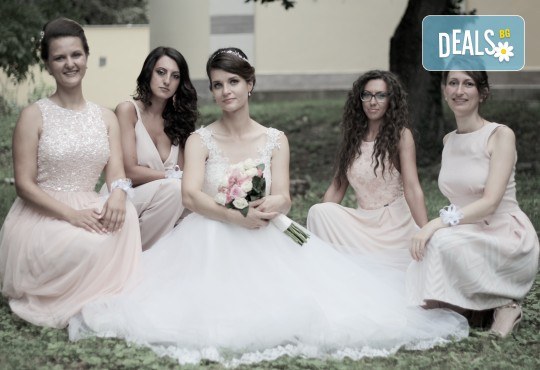 Фото и видео заснемане на сватбено тържество, промо пакет: цялостно фотозаснемане, видеозаснемане, фотосесия, ефектни кадри с камера GoPro, видеоклип и подарък - Снимка 3