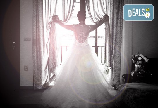 Фото и видео заснемане на сватбено тържество, промо пакет: цялостно фотозаснемане, видеозаснемане, фотосесия, ефектни кадри с камера GoPro, видеоклип и подарък - Снимка 9