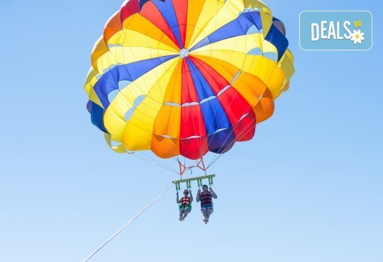 15 минути парасейлинг в язовир Искър за 1, 2 или 3 човека + заснемане на видео от Extreme sport! - Снимка 1
