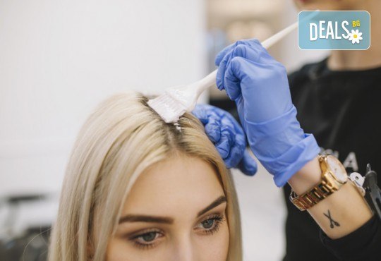 Боядисване на корени с италианска боя с кератин, маска и прическа със сешоар в Студио за красота BEAUTY STAR до Mall of Sofia! - Снимка 3