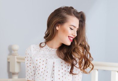 Боядисване на корени с италианска боя с кератин, маска и прическа със сешоар в Студио за красота BEAUTY STAR до Mall of Sofia!