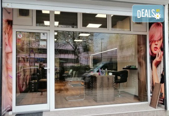 Боядисване на корени с италианска боя с кератин, маска и прическа със сешоар в Студио за красота BEAUTY STAR до Mall of Sofia! - Снимка 7