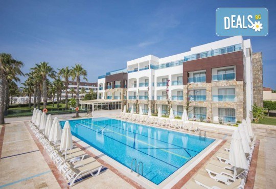 Ранни записвания почивка в края на лятото в Grand Park Bodrum 5*, Турция! 7 нощувки на база Ultra All Inclusive, безплатно за дете до 12.99г., възможност за транспорт - Снимка 4