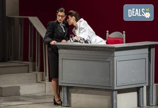 Съдебен процес с Ваше участие в Театър София! Гледайте Нощта на 16-ти януари от Айн Ранд на 30.05. от 19ч., билет за един - Снимка 11