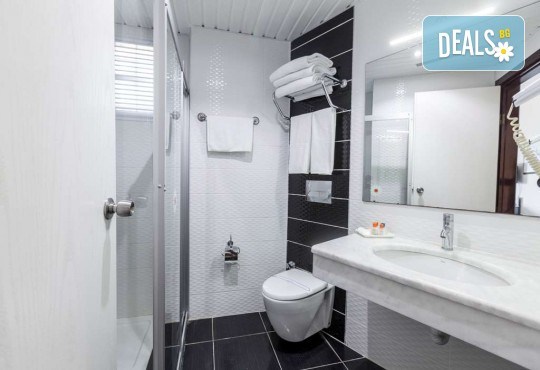 Last minute! Почивка от 24.05. в Алания, Турция! 7 нощувки на база All Inclusive в Galaxy Beach Hotel 5*, транспорт, представител от ТА! - Снимка 4