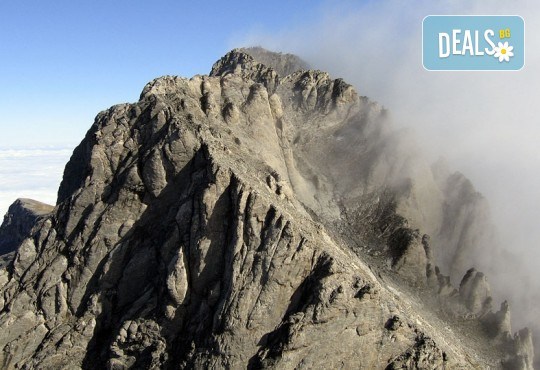 Тридневна екзкурзия до Митикас, най-високия връх в планината на боговете - Олимп, Гърция! 2 нощувки, транспорт и планински водач от Еволюшън Травел! - Снимка 2