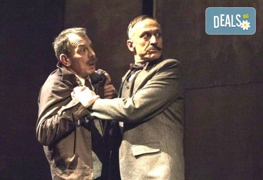 Деян Донков и Лилия Маравиля в Палачи от Мартин МакДона, на 26.05. от 19 ч. в Театър София, билет за един - Снимка 11