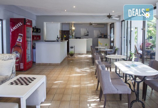 Ранни записвания за почивка на Халкидики в период по избор! 7 нощувки на база All Inclusive Light в Across Golden Beach Hotel 2*, транспорт и водач от ТА Солвекс! - Снимка 7