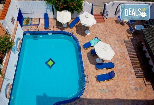 Ранни записвания за почивка на Халкидики в период по избор! 7 нощувки на база All Inclusive Light в Across Golden Beach Hotel 2*, транспорт и водач от ТА Солвекс! - Снимка 4