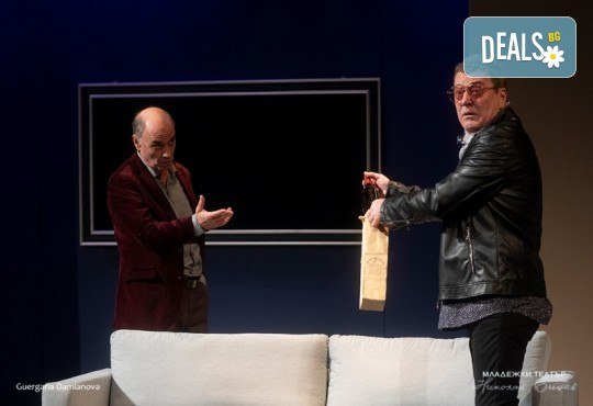 Гледайте на 22.06. от 19ч. Иначе казано с Георги Кадурин и Рая Пеева в Младежки театър, 1 билет! - Снимка 3