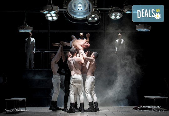 Гледайте наградения с Аскеер спектакъл Еквус на 07.06. от 19.00 ч. в Младежки театър, 1 билет! - Снимка 5