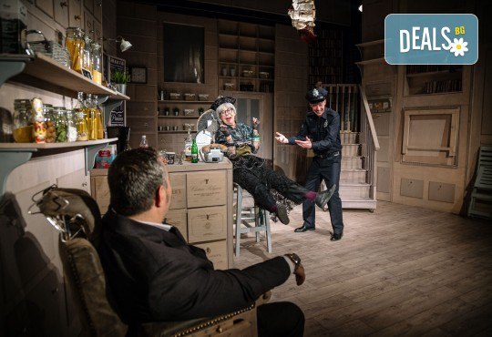 На 31-ви май (петък) гледайте Асен Блатечки в комедията Зимата на нашето недоволство в Малък градски театър Зад канала! - Снимка 6