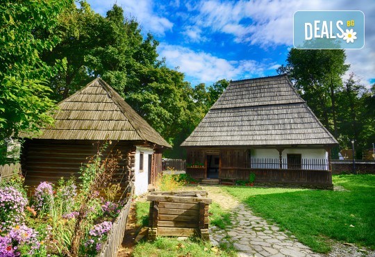 За 22 септември в Румъния! 2 нощувки със закуски в Синая, транспорт, посещение на двореца Пелеш! - Снимка 6