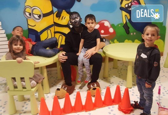 2 часа парти за до 5 деца с украса, аниматори, дискотека, подарък за рожденика, кетъринг и напитки от Детски парти център АбракадабрА! - Снимка 13