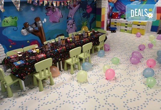 2 часа детски рожден ден с фокусник-клоун, двама аниматори, много игри, детска дискотека, украса, подарък за рожденика, храни и напитки за всяко дете от Детски парти център АбракадабрА! - Снимка 7