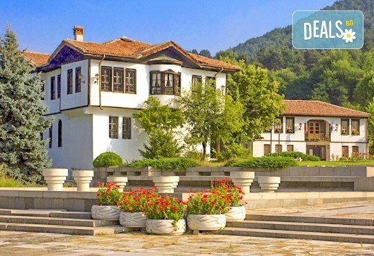 Еднодневна екскурзия през юни до Сопот, Калофер и Карлово! Транспорт и водач от туроператор Поход! - Снимка 1