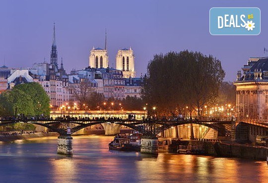 Екскурзия романтика в Париж с полет от Варна! 3 нощувки със закуски в хотел 3*, билет, трансфер и летищни такси, от Дари Травел! - Снимка 6