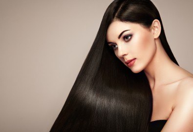 Интензивна заздравяваща арабска терапия с ултразвукова преса и арганово масло за силно изтощена коса + подстригване на връхчета и сешоар в Angels of Beauty, Студентски град!