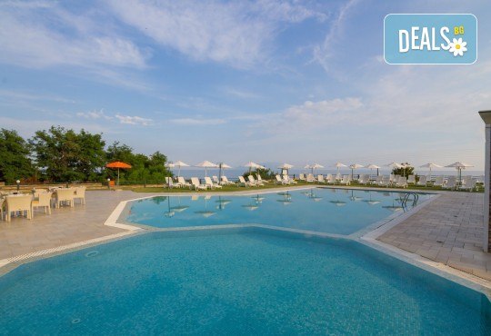 Почивка през юни в Северна Гърция, Марония! 5 нощувки със закуски и вечери с включени напитки във FilosXenia Ismaros Hotel 4*, транспорт и водач от Травел Мания! - Снимка 11