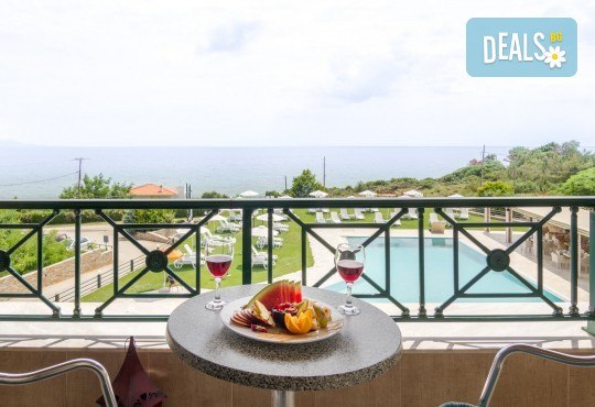 Почивка през юни в Северна Гърция, Марония! 5 нощувки със закуски и вечери с включени напитки във FilosXenia Ismaros Hotel 4*, транспорт и водач от Травел Мания! - Снимка 8