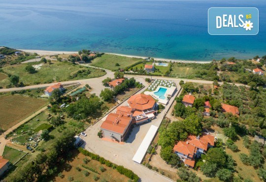 Почивка през юни в Северна Гърция, Марония! 5 нощувки със закуски и вечери с включени напитки във FilosXenia Ismaros Hotel 4*, транспорт и водач от Травел Мания! - Снимка 1