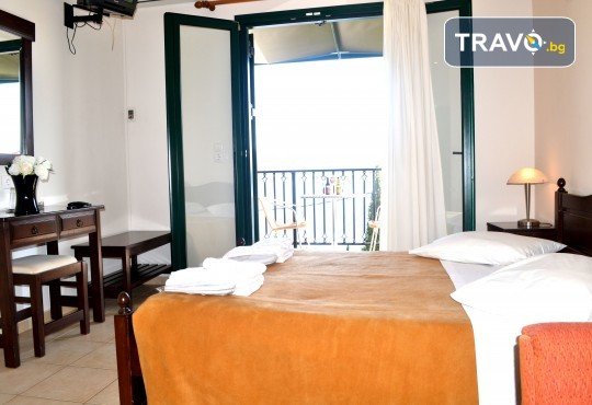 Лятна почивка в Hotel Vergina Star 2* на о. Лефкада! 5 нощувки със закуски, транспорт, екскурзовод и медицинска застраховка! - Снимка 5