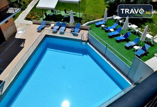 Лятна почивка в Hotel Vergina Star 2* на о. Лефкада! 5 нощувки със закуски, транспорт, екскурзовод и медицинска застраховка! - Снимка 3