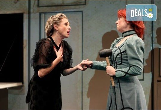 Гледайте великолепната Лилия Маравиля в Госпожа Министершата на 19.06. от 19 ч., Театър София, билет за един - Снимка 6