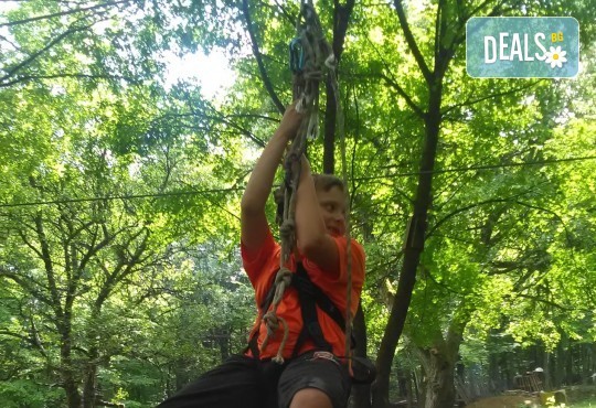 Рожден ден в конна база София - Юг - 3 часа детско парти за до 10 деца с конна езда, стрелба с лък, батут, тролей, викторини, забавни игри и много други забавления! - Снимка 3