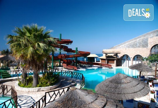 Почивка на о. Закинтос, чартърна програма, с ТА Солвекс! Самолетен билет, летищни такси, багаж, трансфер, 7 нощувки All inclusive в Zante Royal Resort & Water Park 4*, Василикос - Снимка 3