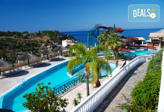 Почивка на о. Закинтос, чартърна програма, с ТА Солвекс! Самолетен билет, летищни такси, багаж, трансфер, 7 нощувки All inclusive в Zante Royal Resort & Water Park 4*, Василикос - Снимка 2