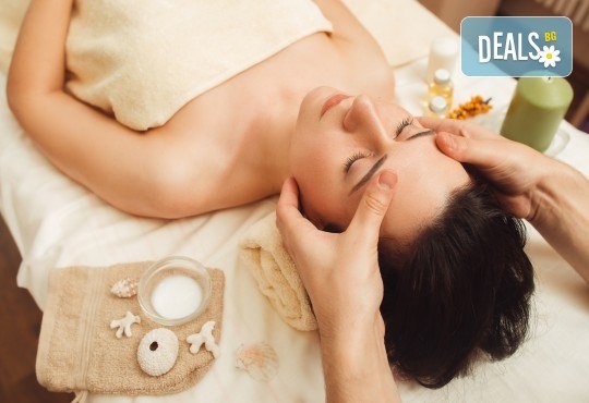 60-минутен био масаж на лице, шия и деколте + хидратираща билкова терапия в Центрове Енигма! - Снимка 2