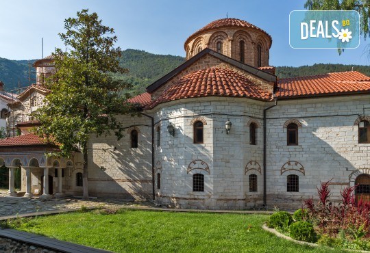 Есен в Родопите, с Дари Травел! Нощувка, закуска и вечеря, хотел 3* в Пампорово, транспорт и посещение на Кръстова гора, Бачковския манастир и пещерата Дяволското гърло - Снимка 5