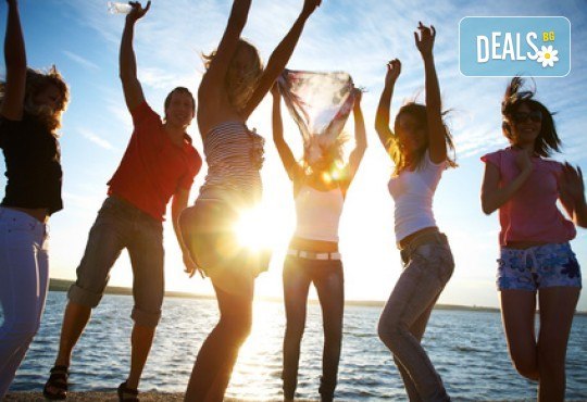 Време е за море, слънце и морски приключения! Добре дошли на борда на круиз в Райския залив край Созопол - 4 часа, с разхлаждаща напитка, слънчеви бани, плуване! - Снимка 11