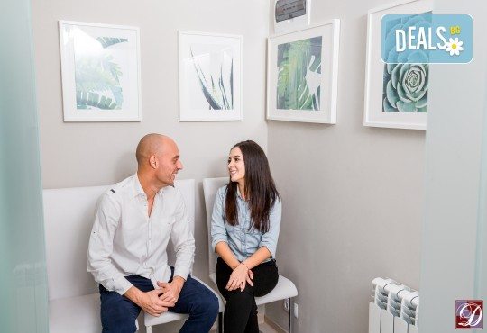 Професионално домашно избелване на зъби с индивидуални шини, профилактичен преглед, ултразвуково почистване на плака и зъбен камък в Deckoff Dental! - Снимка 9