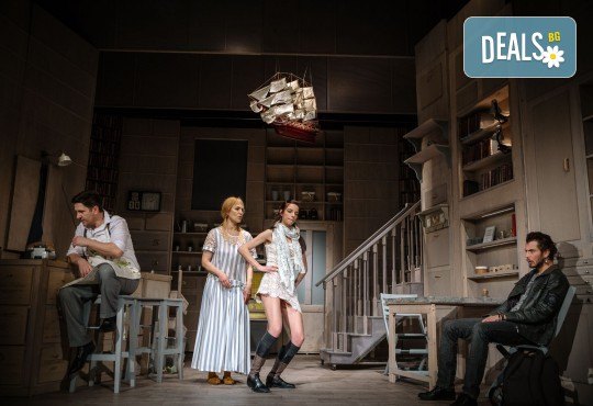 На 29-ти юни (събота) гледайте Асен Блатечки в комедията Зимата на нашето недоволство в Малък градски театър Зад канала! - Снимка 10