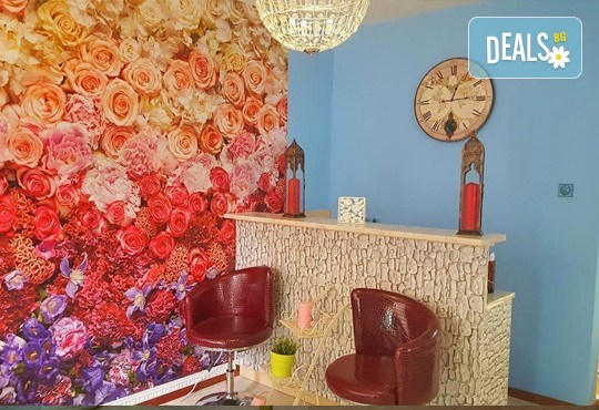 Лечебната сила на кристалите! 100-минутен луксозен СПА пакет Hot Stone с кристали и топли камъни, шоколадов пилинг и кралски масаж на цяло тяло, лице, глава и рефлексотерапия в Wellness Center Ganesha Club! - Снимка 11