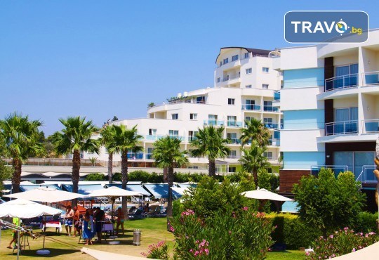 Почивка в Sea Light Resort Hotel 5*, Кушадасъ, Турция! 5 или 7 нощувки на база 24 ч. Ultra All Incl., безплатно за дете до 13 г., възможност за транспорт! - Снимка 2