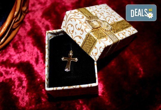 Фотозаснемане на кръщение - до 1 час, с неограничен брой кадри, фотосесия, фотокнига А4 и ПОДАРЪК – DVD! - Снимка 12