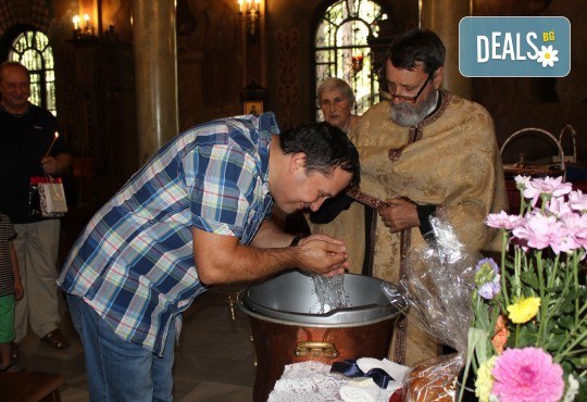 Фотозаснемане на кръщение - до 1 час, с неограничен брой кадри, фотосесия, фотокнига А4 и ПОДАРЪК – DVD! - Снимка 13