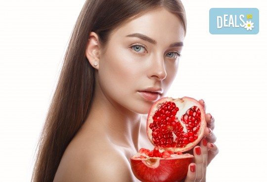 Релаксирайте за час с арома масаж на цяло тяло с нар + бонус: масаж на длани и ходила в студио GIRO! - Снимка 1