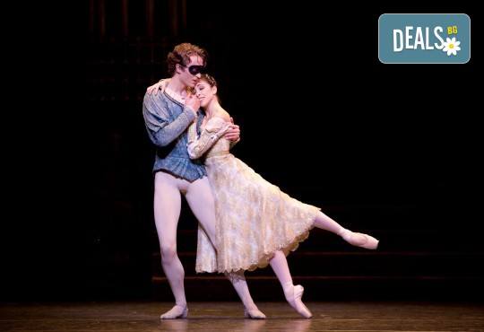Кино Арена представя Ромео и Жулиета на Кралския балет в Лондон с Прима- балетистите Матю Бол и Ясмин Нагди, на 20 юли в кината в София! - Снимка 2