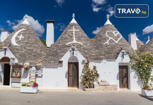 Вижте красотата на Южна Италия - Алберобело и Неапол! 3 нощувки със закуски, транспорт, ферибот, възможност за тур до Амалфийското крайбрежие, Везувий и Помпей - Снимка 1